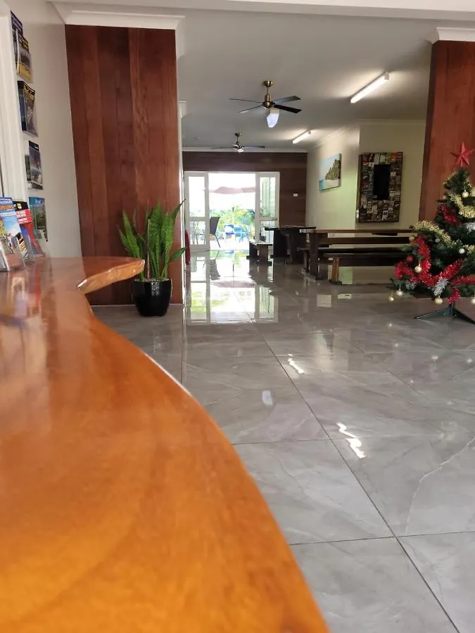 Hostel Travellers Paradise Cairns