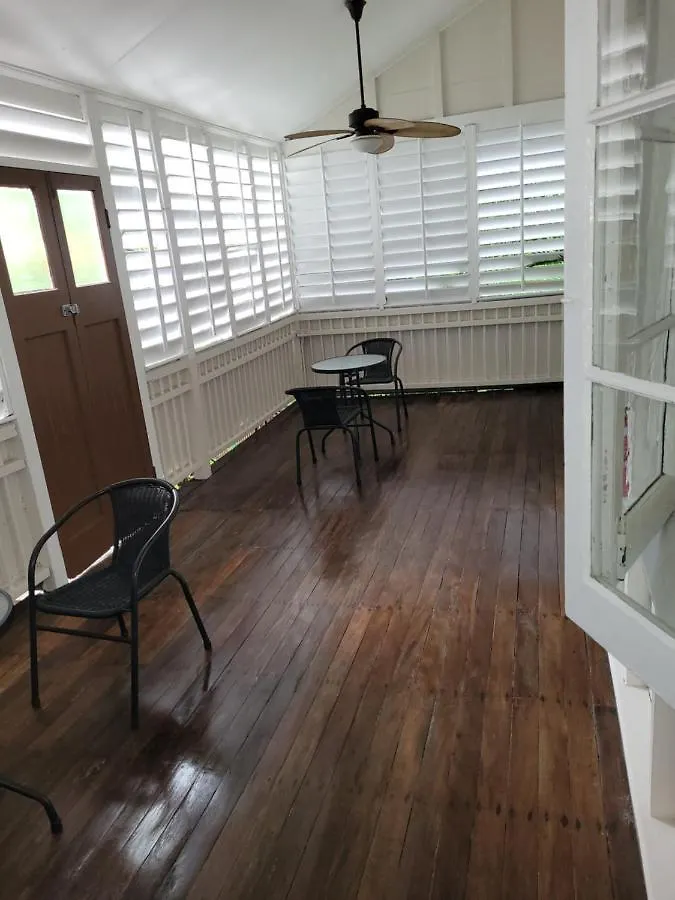 Hostel Travellers Paradise Cairns Australia
