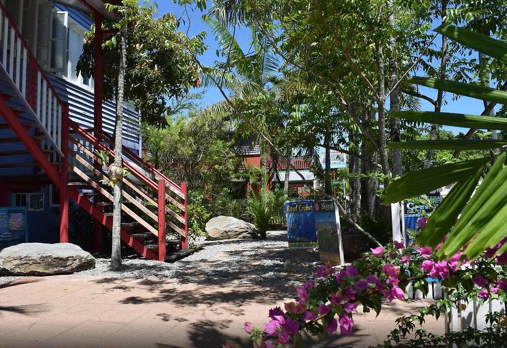 Hostel Travellers Paradise Cairns Australia
